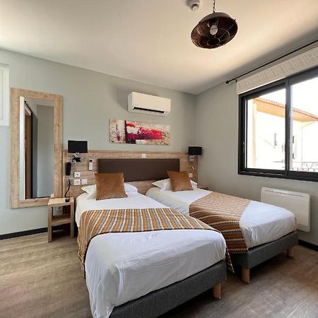 Hotel La Pinede Сулак-сюр-Мер Экстерьер фото