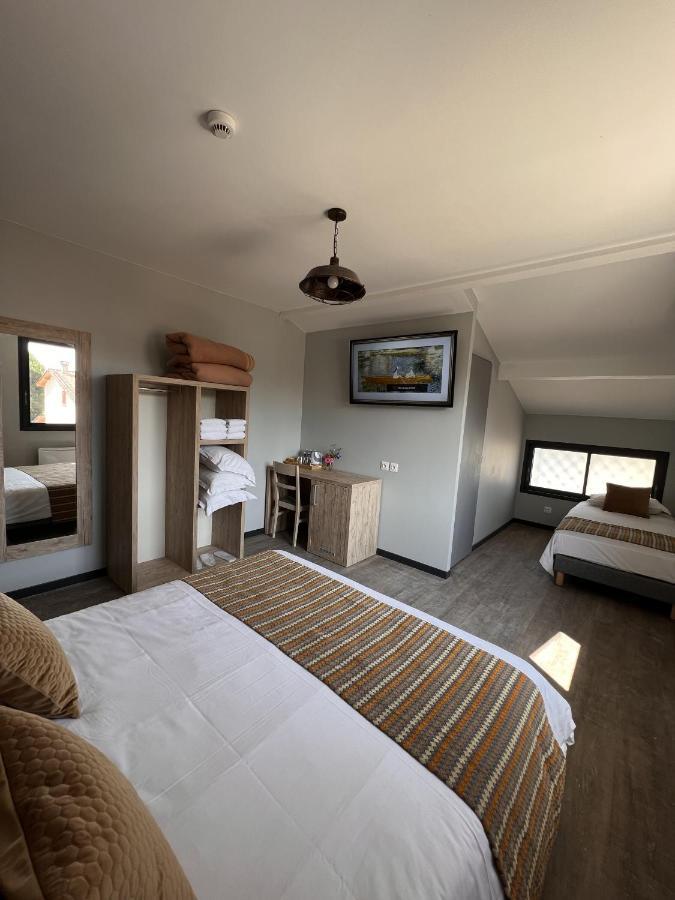 Hotel La Pinede Сулак-сюр-Мер Экстерьер фото